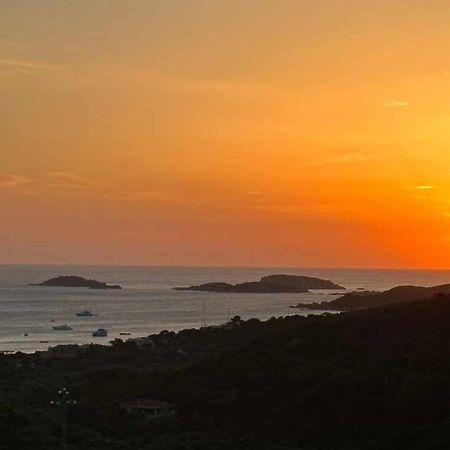 Appartamento Taras Sottovento - Porto Cervo Abbiadori Bagian luar foto