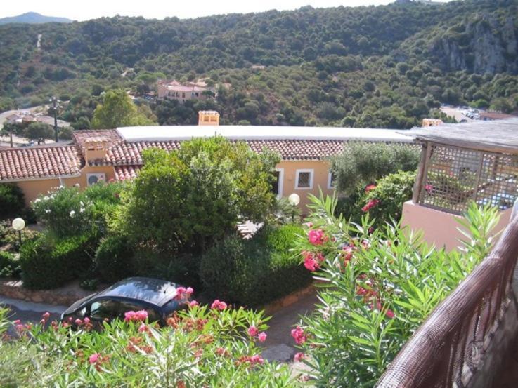 Appartamento Taras Sottovento - Porto Cervo Abbiadori Bagian luar foto